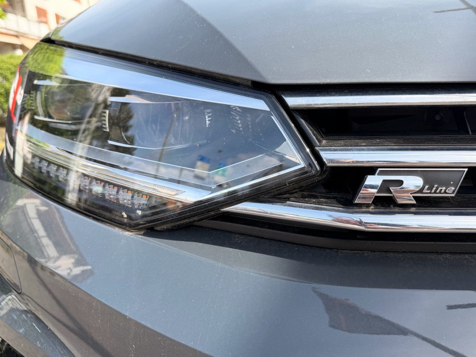 VW Touran 1.5 TSI Highline R-LINE *** TOPAUSGESTATTETER FAMI, Petrol, Second hand / Used, Automatic - 7