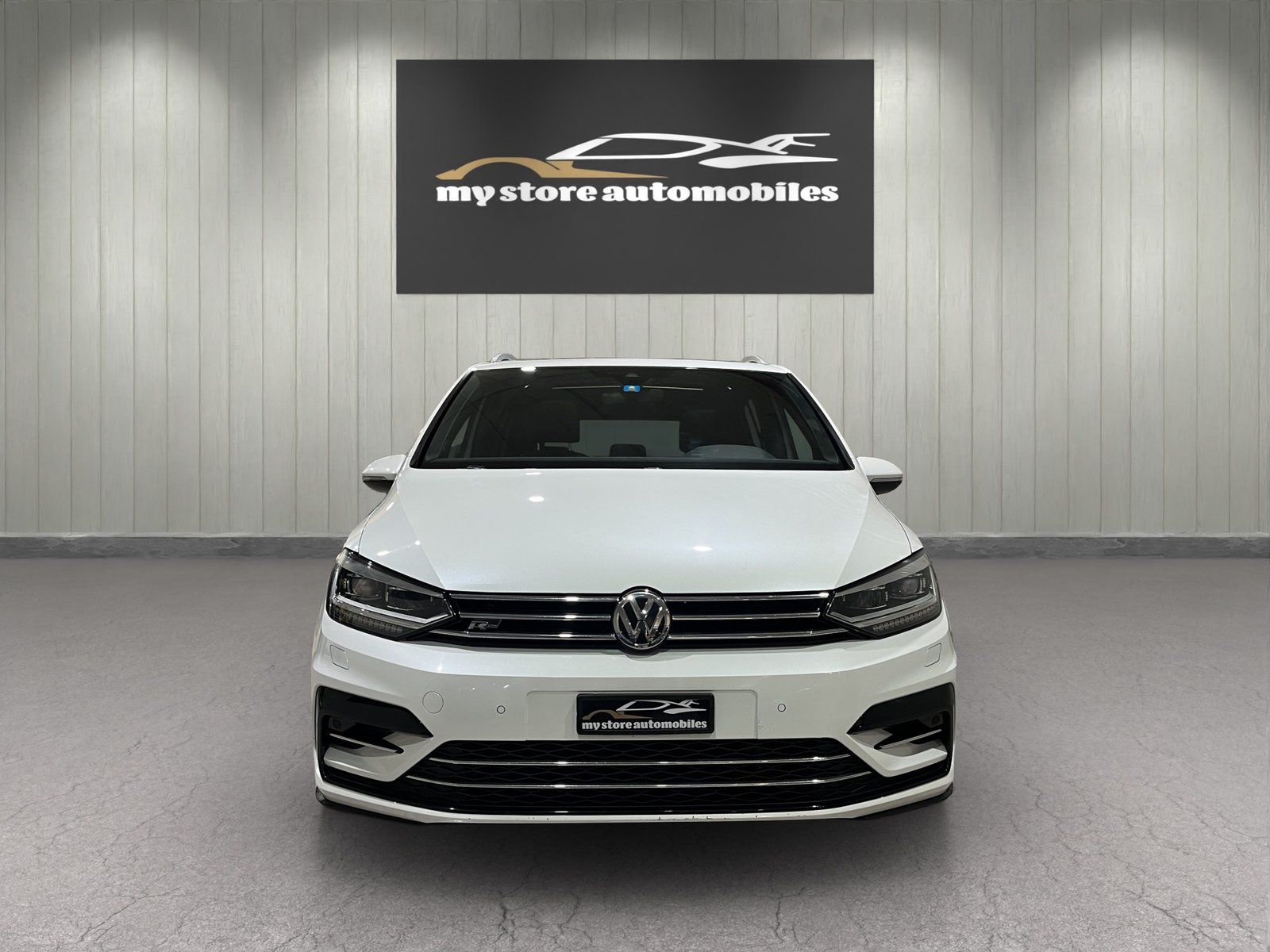 VW Touran 1.8 TSI R-LINE BlueMotion Technology Highline DSG, Petrol, Second hand / Used, Automatic - 2
