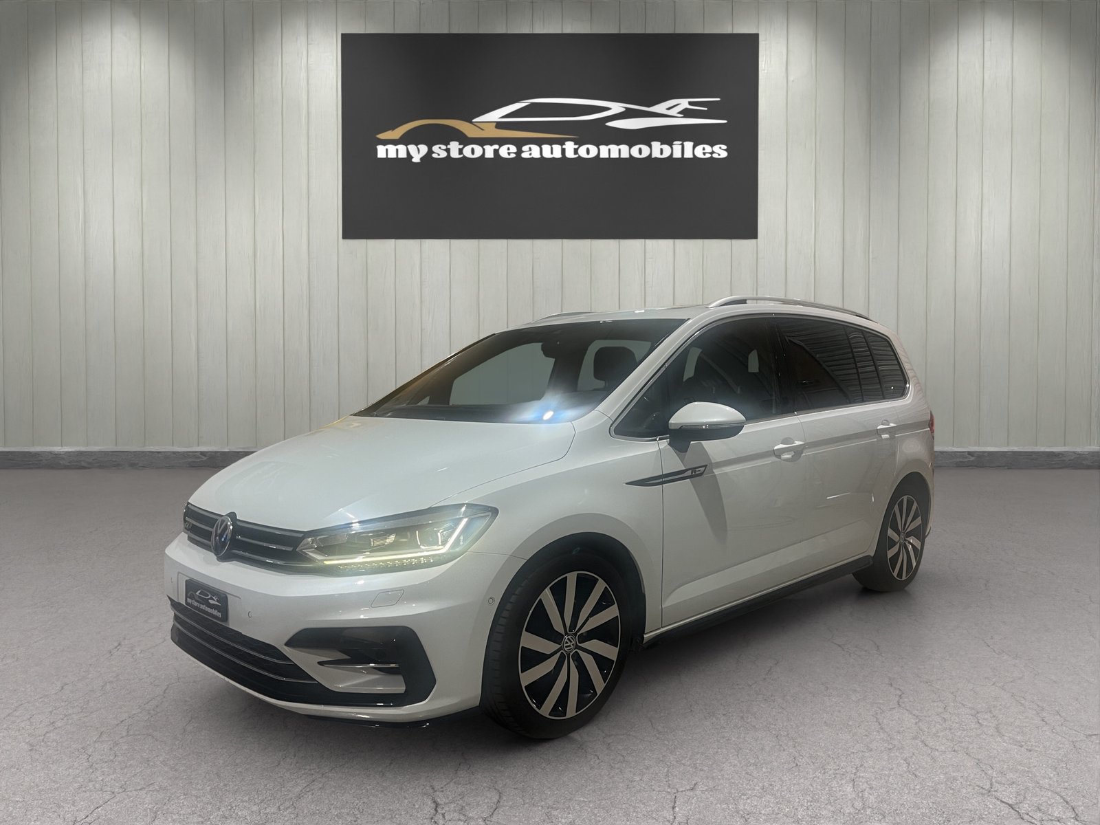 VW Touran 1.8 TSI R-LINE BlueMotion Technology Highline DSG, Petrol, Second hand / Used, Automatic - 3