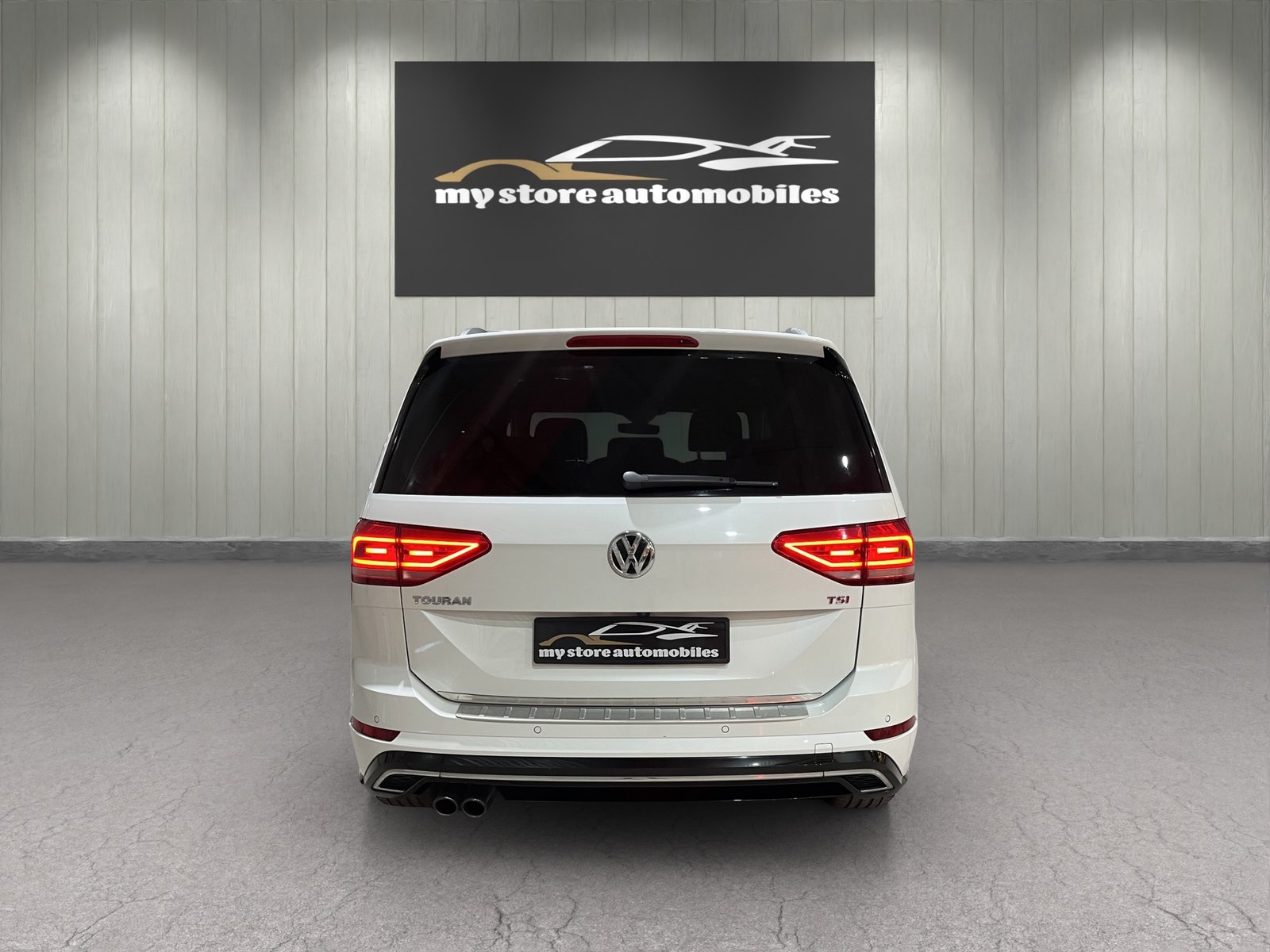 VW Touran 1.8 TSI R-LINE BlueMotion Technology Highline DSG, Petrol, Second hand / Used, Automatic - 7