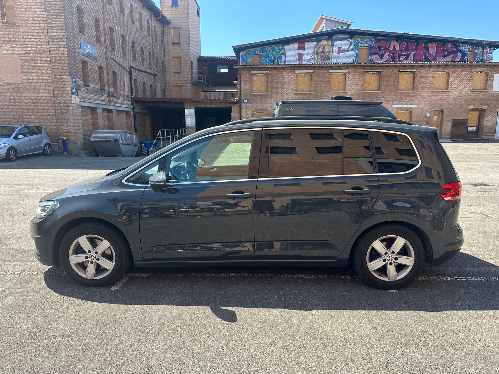 VW Touran 1.4 TSI BlueMotion Technology Family, Benzin, Occasion / Gebraucht, Handschaltung - 3
