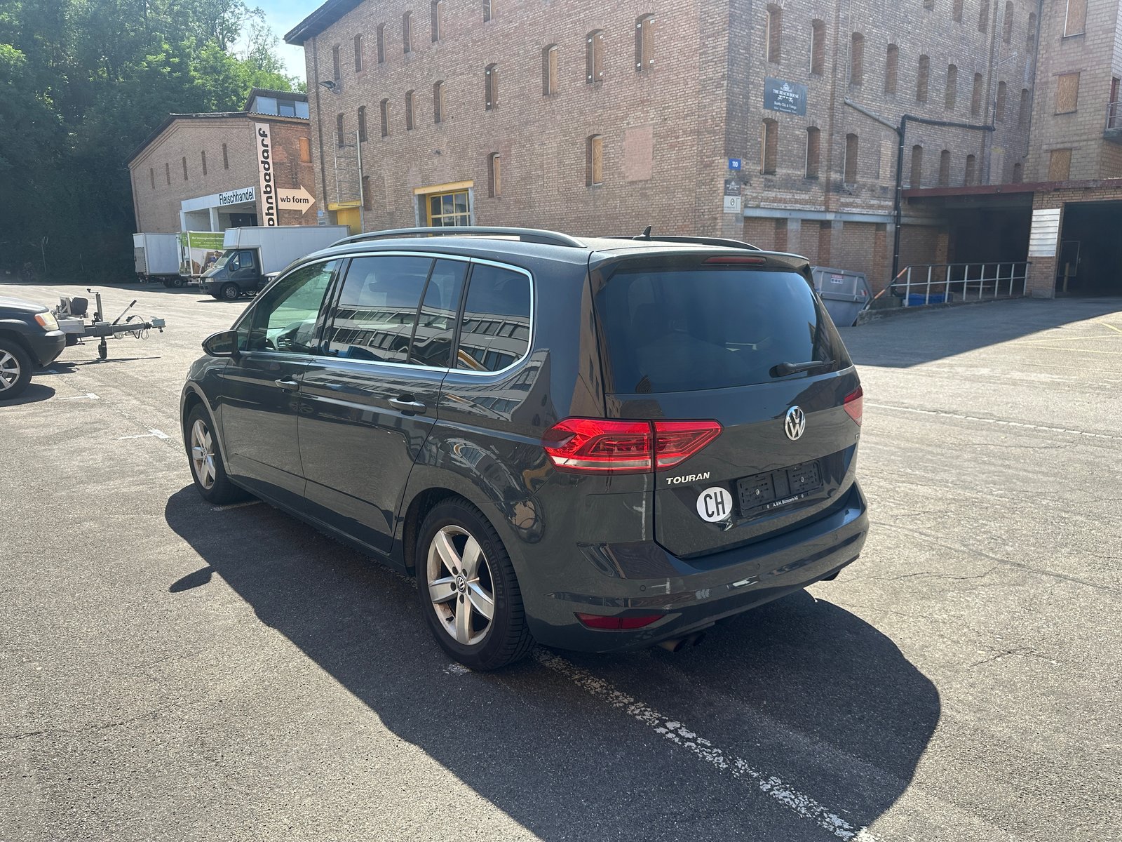 VW Touran 1.4 TSI BlueMotion Technology Family, Benzin, Occasion / Gebraucht, Handschaltung - 4
