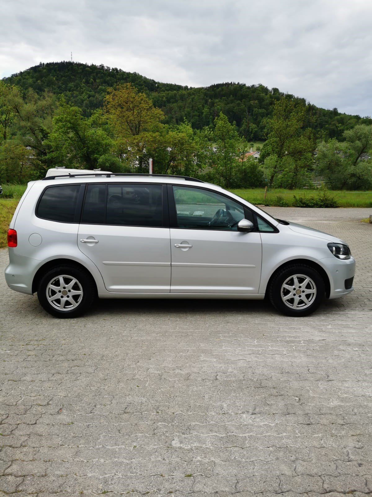 VW Touran 1.4 TSI Comfortline, Essence, Occasion / Utilisé, Manuelle - 4