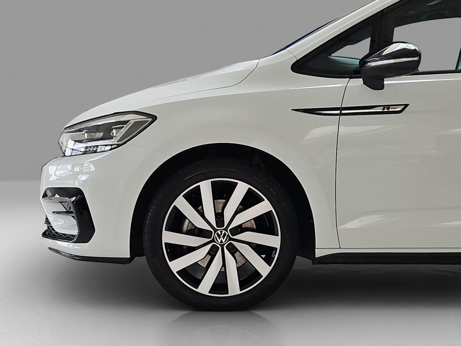 VW Touran 1.5 TSI R-Line DSG, Benzin, Occasion / Gebraucht, Automatik - 5