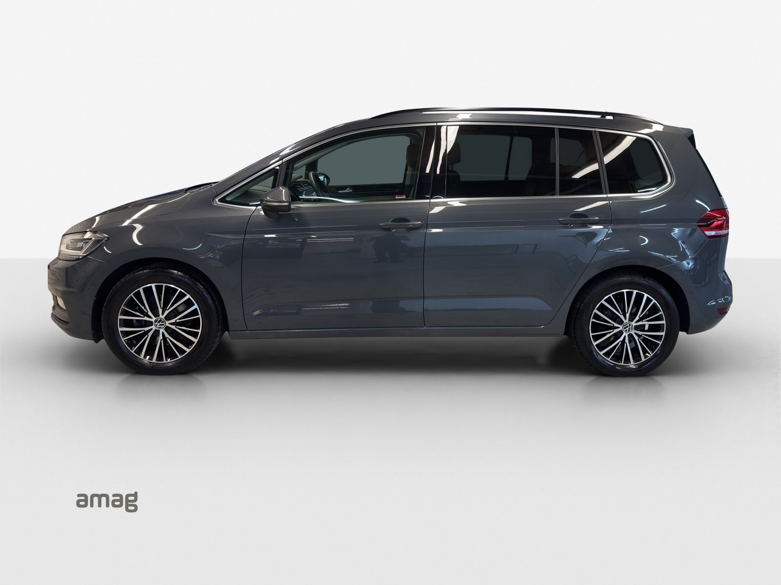 VW Touran Comfortline, Petrol, Second hand / Used, Automatic - 2