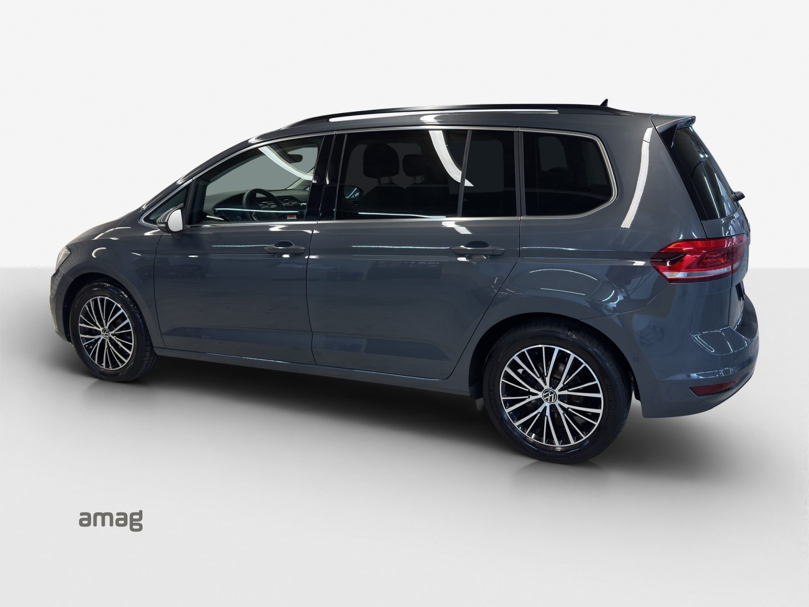 VW Touran Comfortline, Petrol, Second hand / Used, Automatic - 3