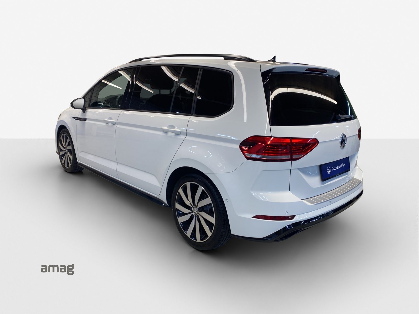 VW Touran Highline, Petrol, Second hand / Used, Automatic - 3