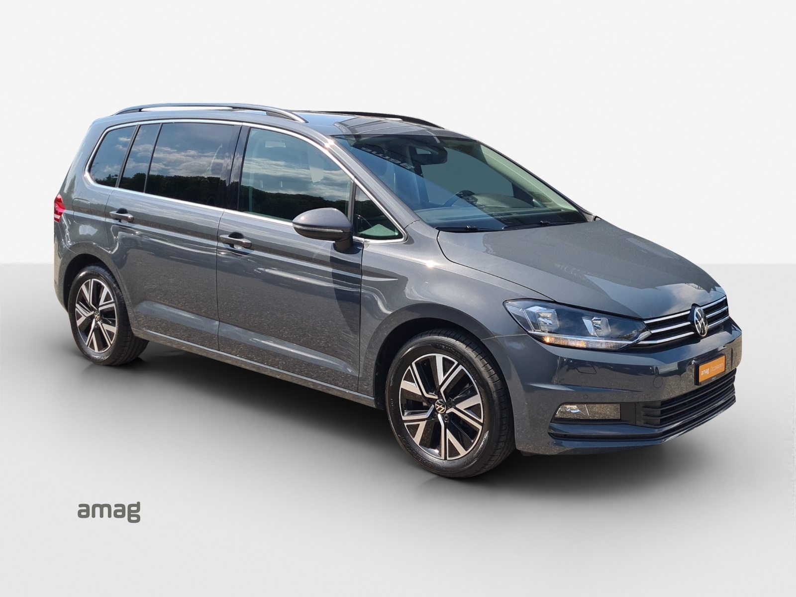 VW Touran Comfortline, Petrol, Second hand / Used, Automatic - 6