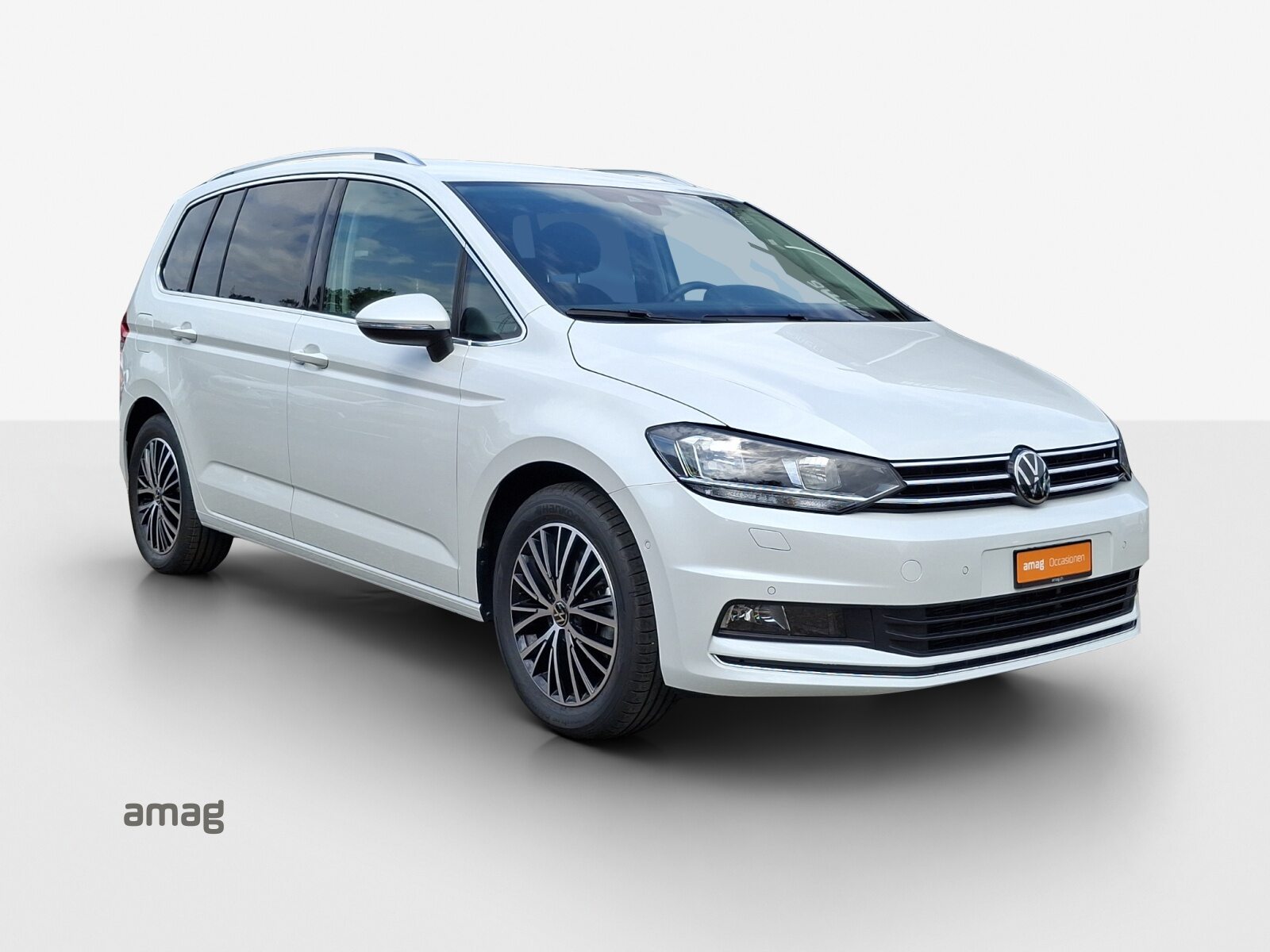VW Touran Highline, Petrol, Second hand / Used, Automatic - 6