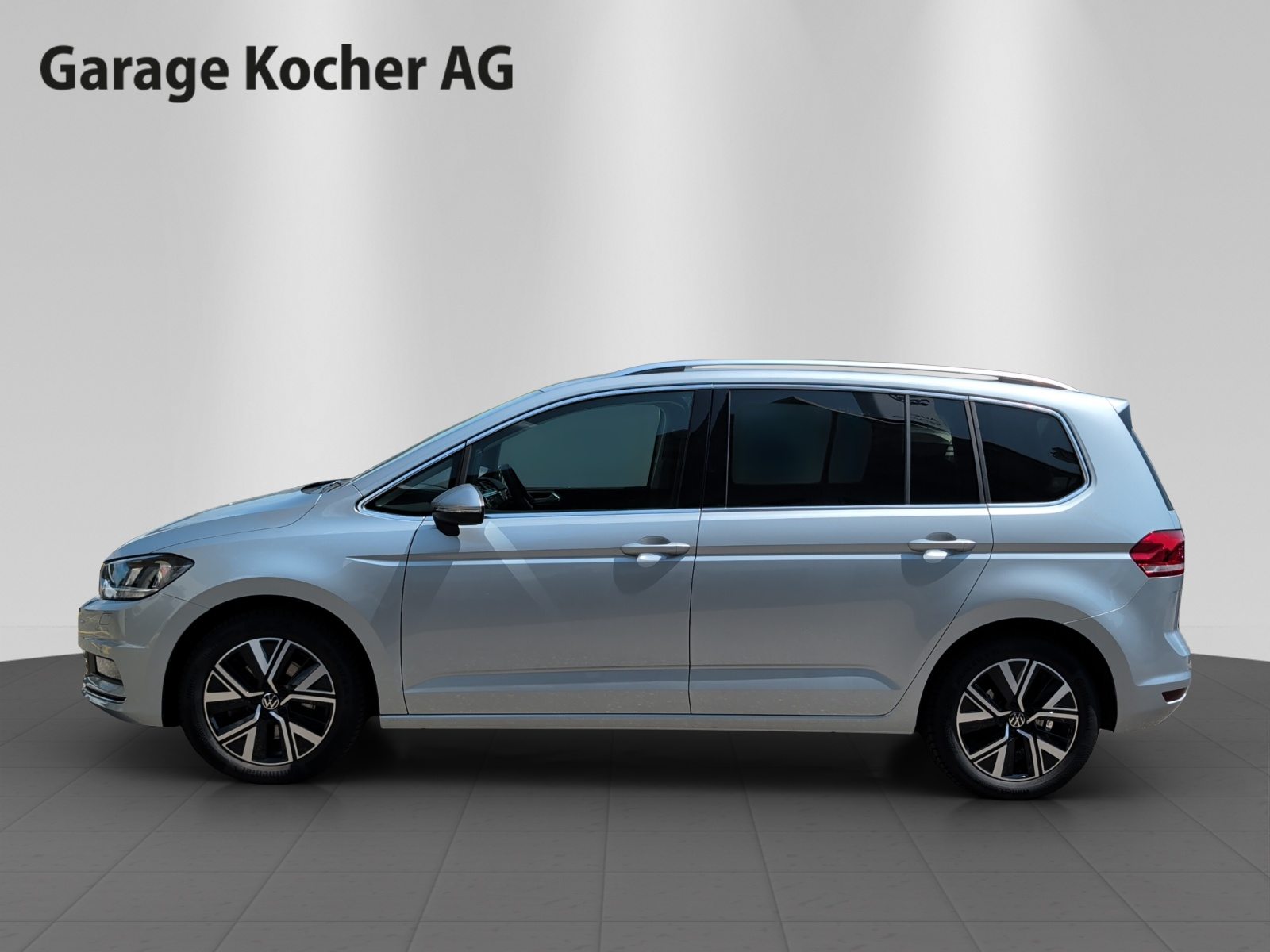 VW Touran Highline, Essence, Occasion / Utilisé, Automatique - 3