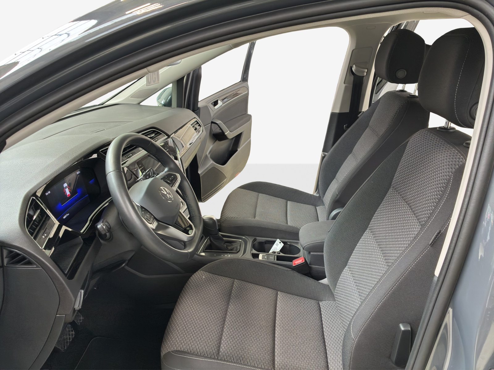 VW Touran Comfortline, Benzin, Occasion / Gebraucht, Automatik - 7