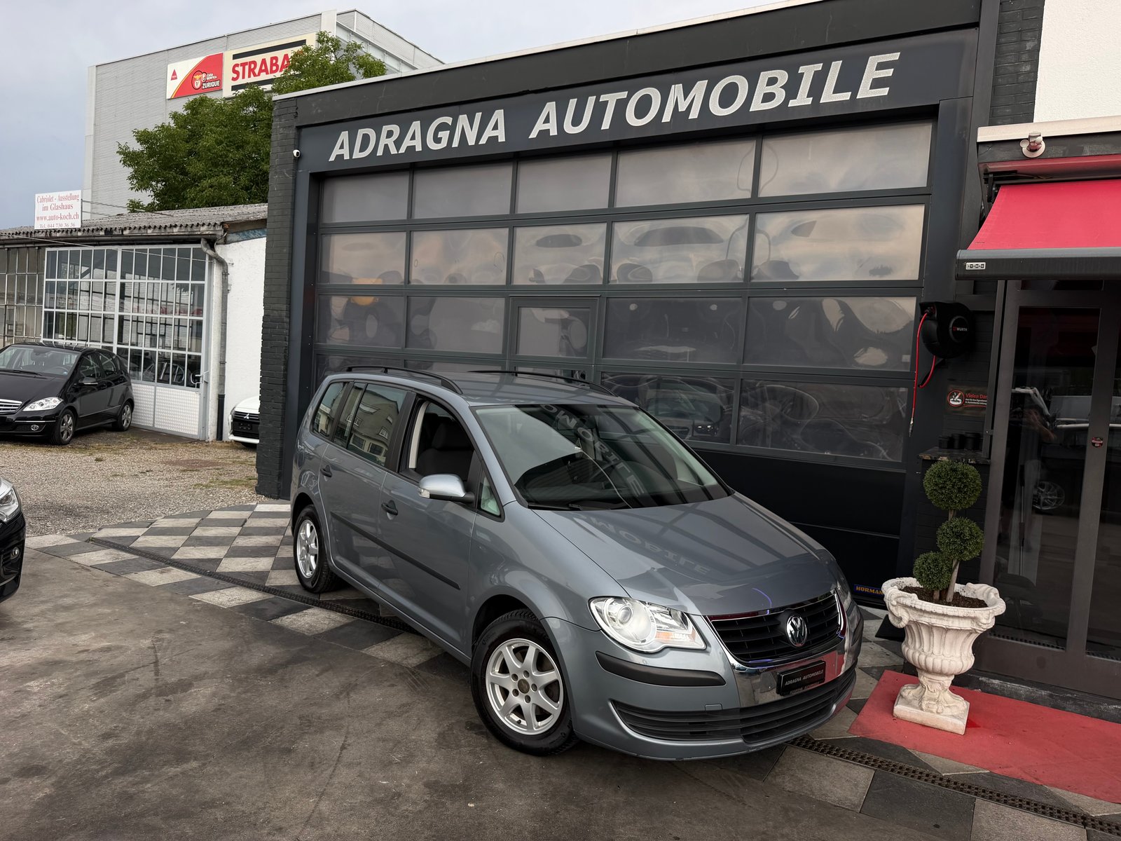 VW Touran 1.9 TDI BlueMotion Highline 7Plätzer, Diesel, Occasion / Gebraucht, Handschaltung - 3
