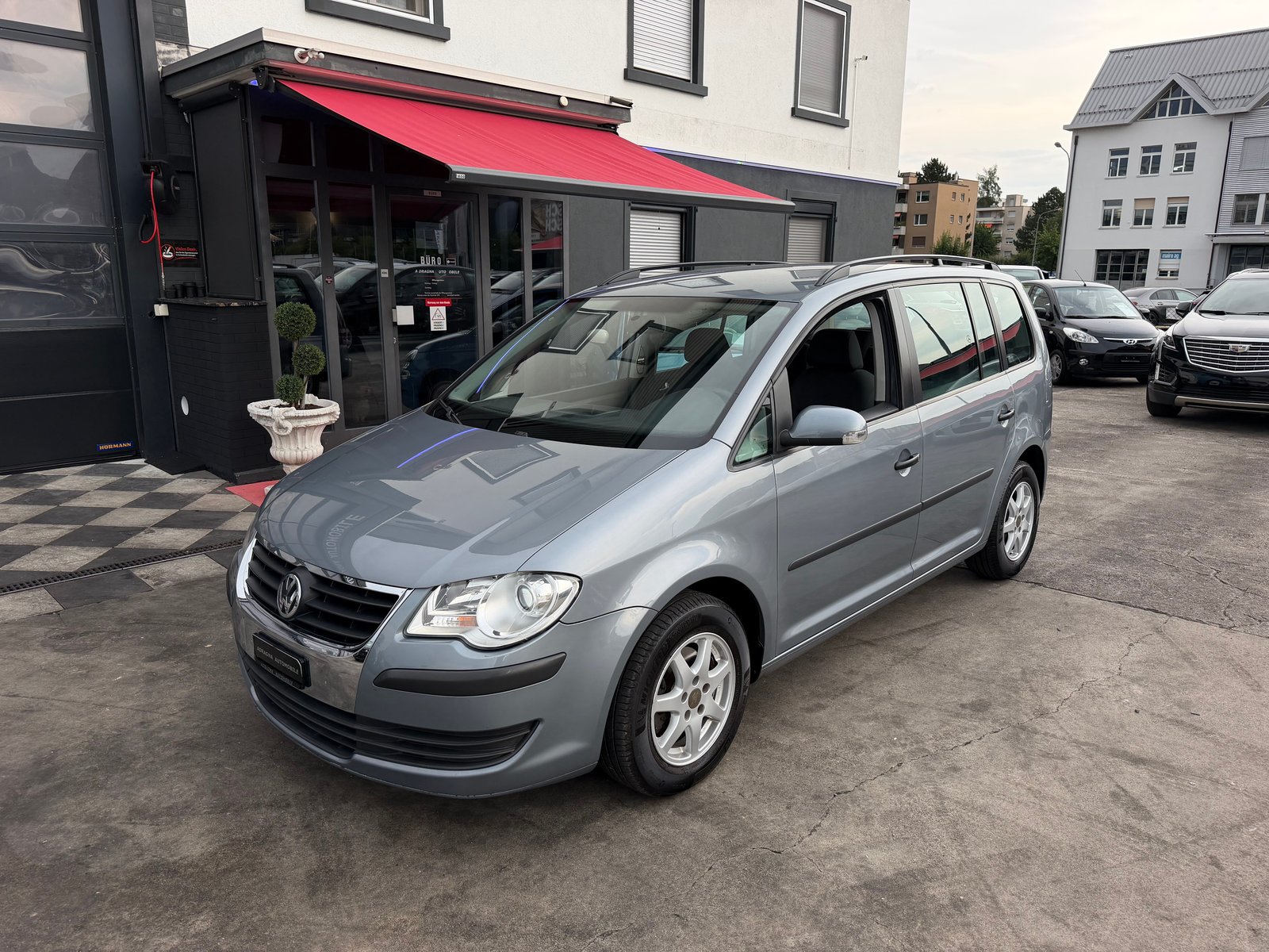 VW Touran 1.9 TDI BlueMotion Highline 7Plätzer, Diesel, Occasion / Gebraucht, Handschaltung - 4