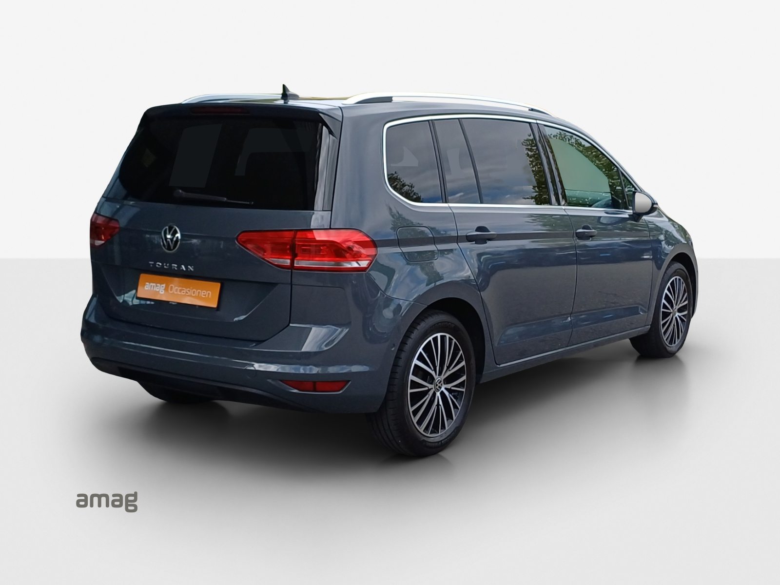 VW Touran Highline, Petrol, Second hand / Used, Automatic - 5