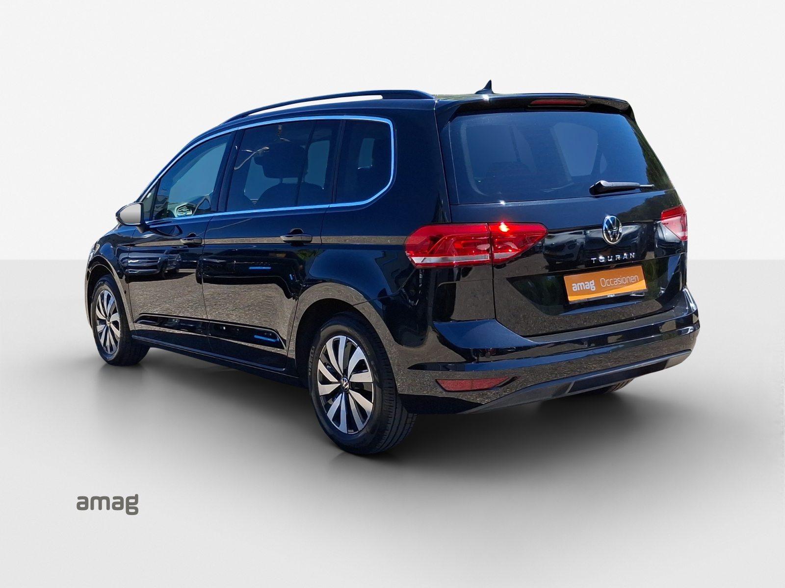 VW Touran Comfortline, Petrol, Second hand / Used, Automatic - 3