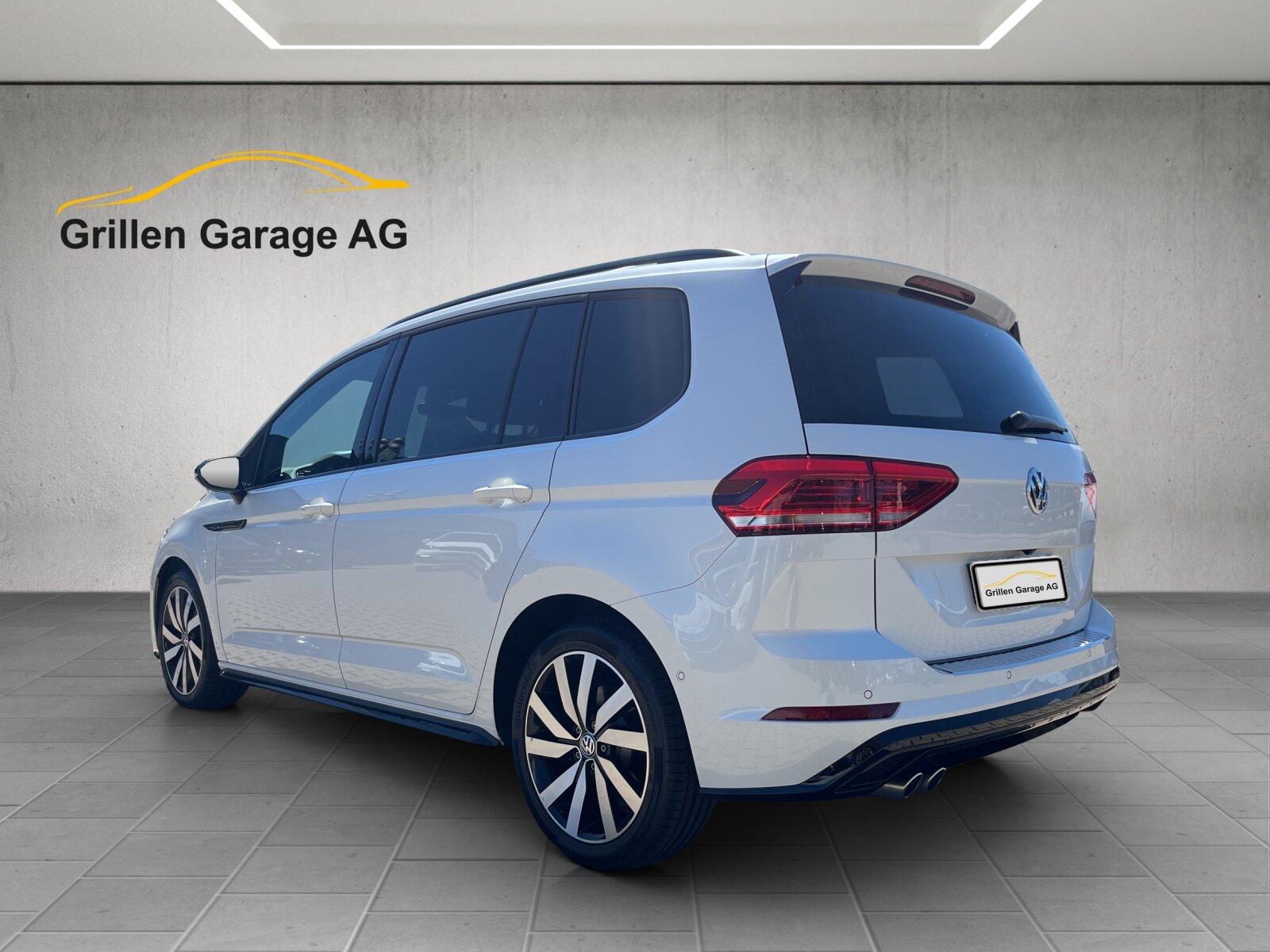 VW Touran 2.0 TDI SCR R-Line DSG, Diesel, Occasion / Utilisé, Automatique - 3
