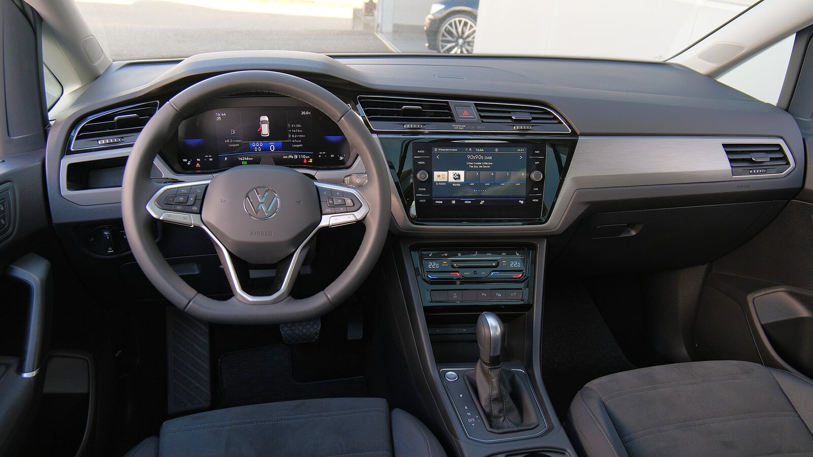 VW Touran 1.5 TSI EVO Comfortline United R Line DSG, Essence, Occasion / Utilisé, Automatique - 7