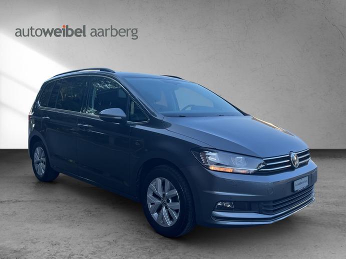 VW Touran Comfortline, Benzin, Occasion / Gebraucht, Automatik