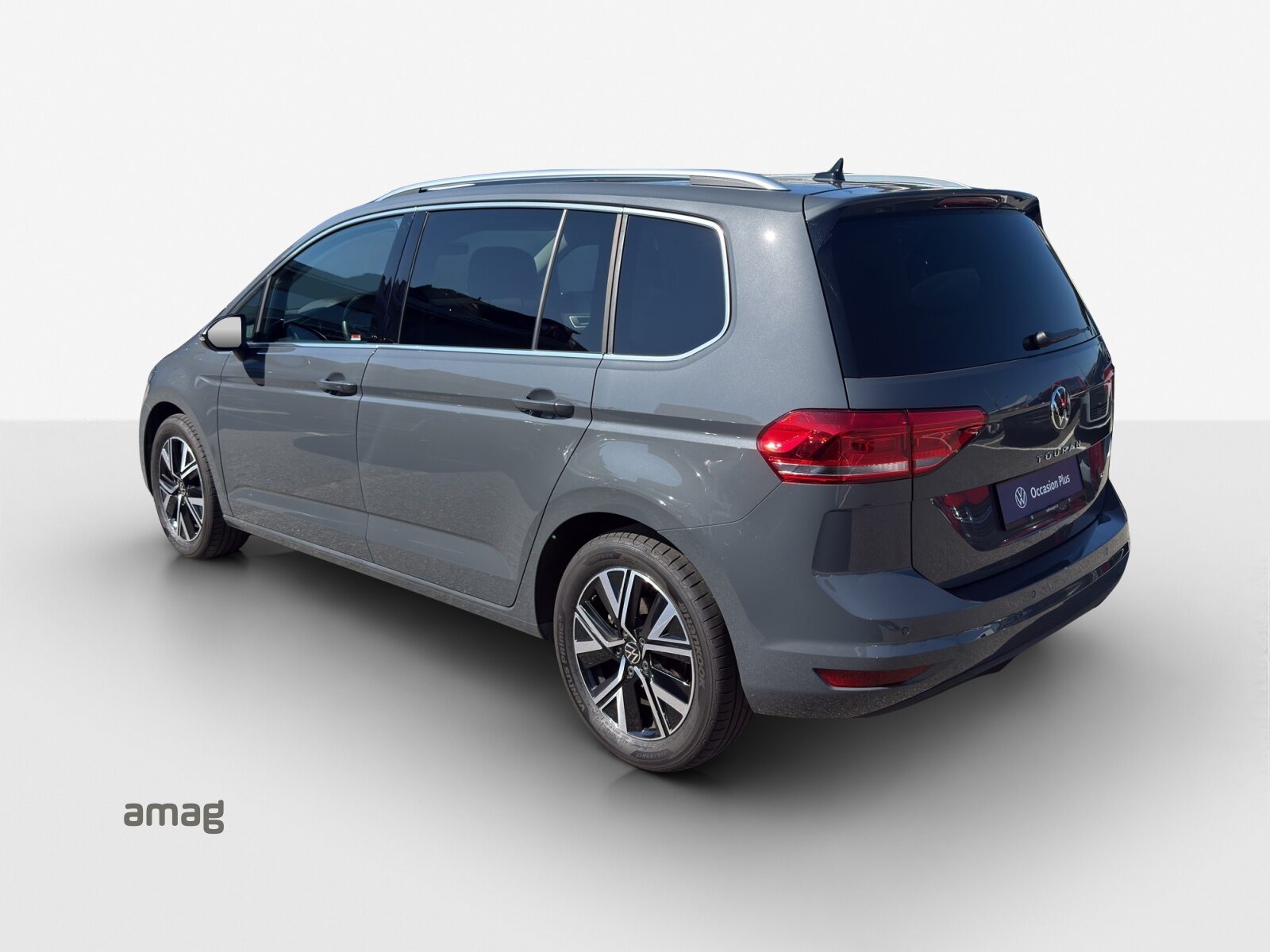 VW Touran Highline, Petrol, Second hand / Used, Automatic - 3