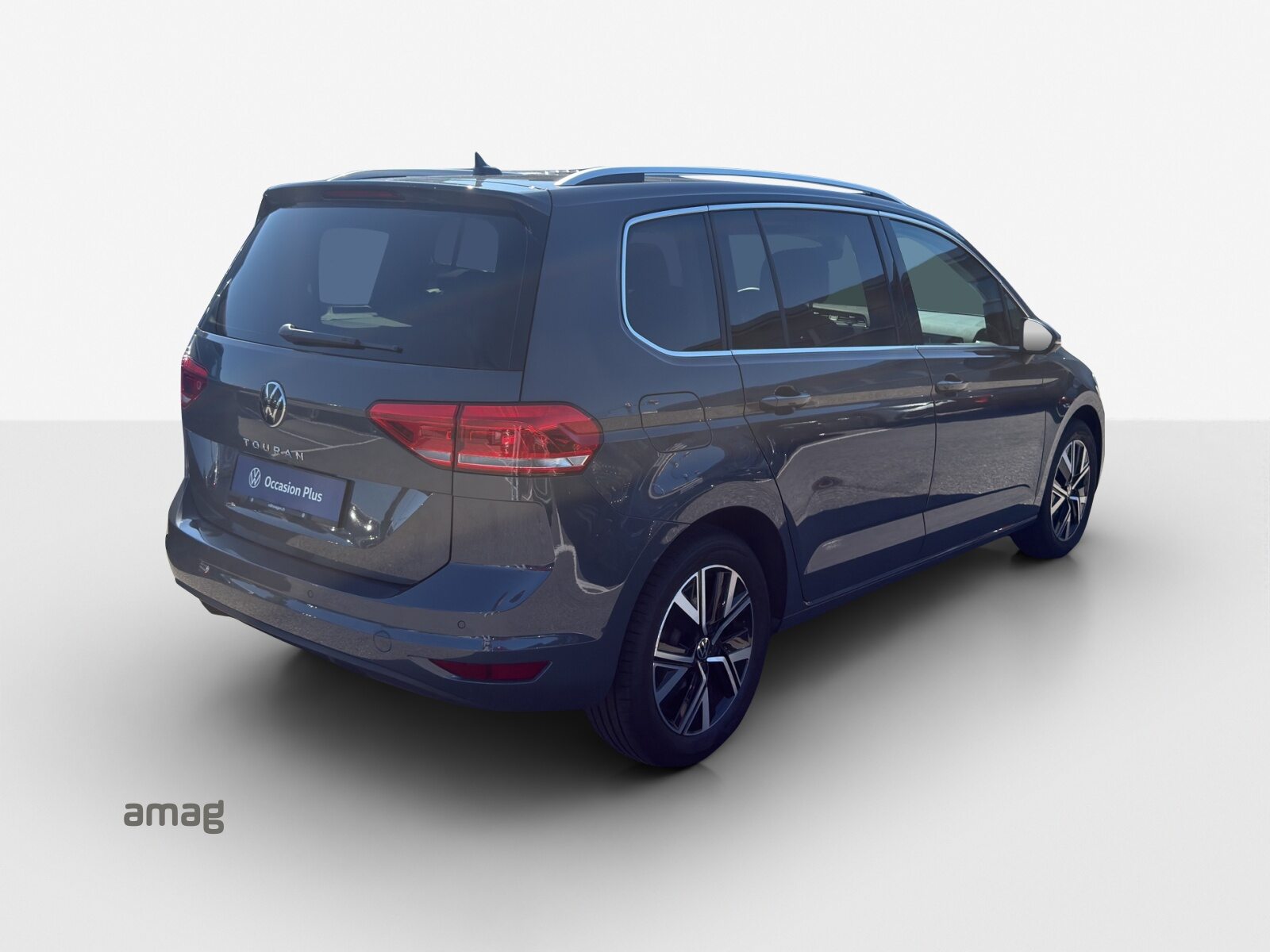 VW Touran Highline, Petrol, Second hand / Used, Automatic - 5