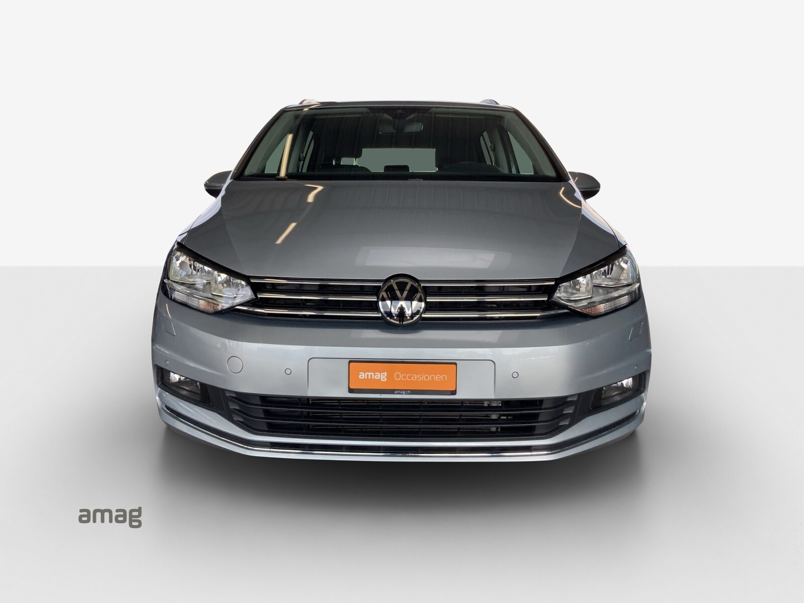 VW Touran Highline, Petrol, Second hand / Used, Automatic - 7