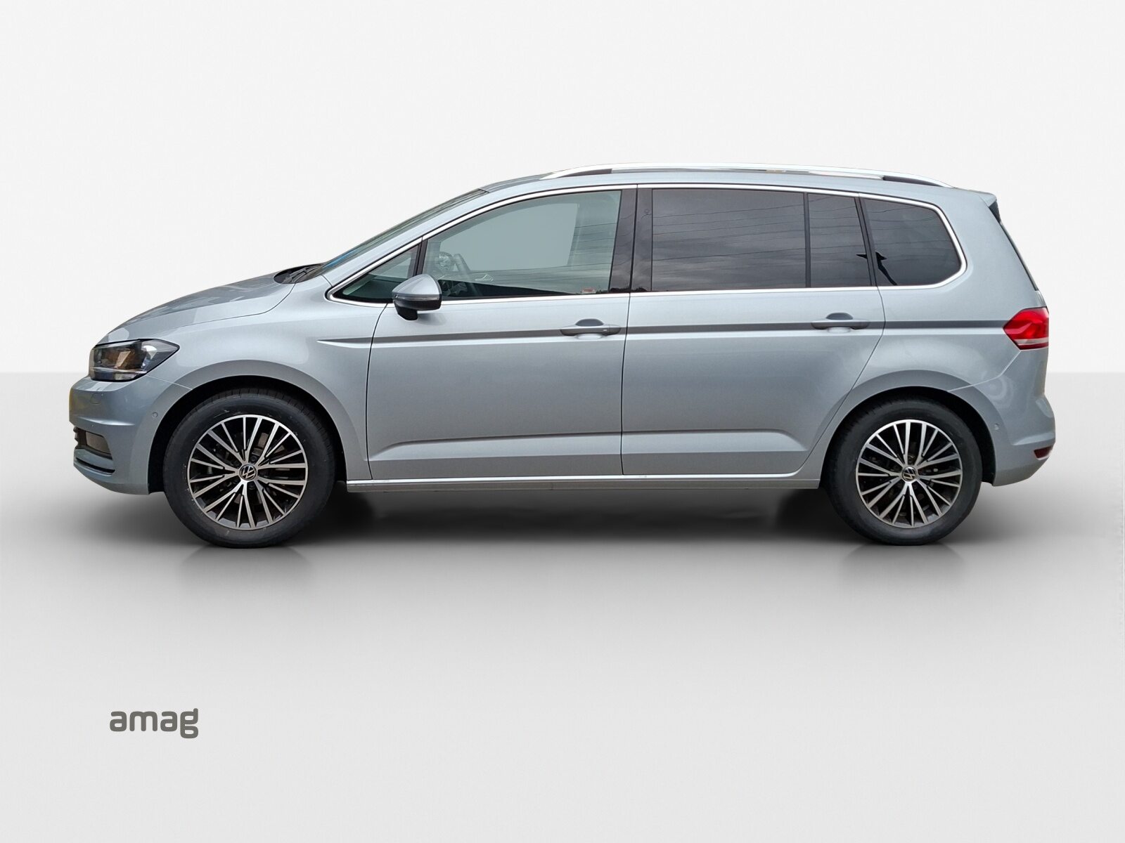 VW Touran Highline, Petrol, Second hand / Used, Automatic - 2