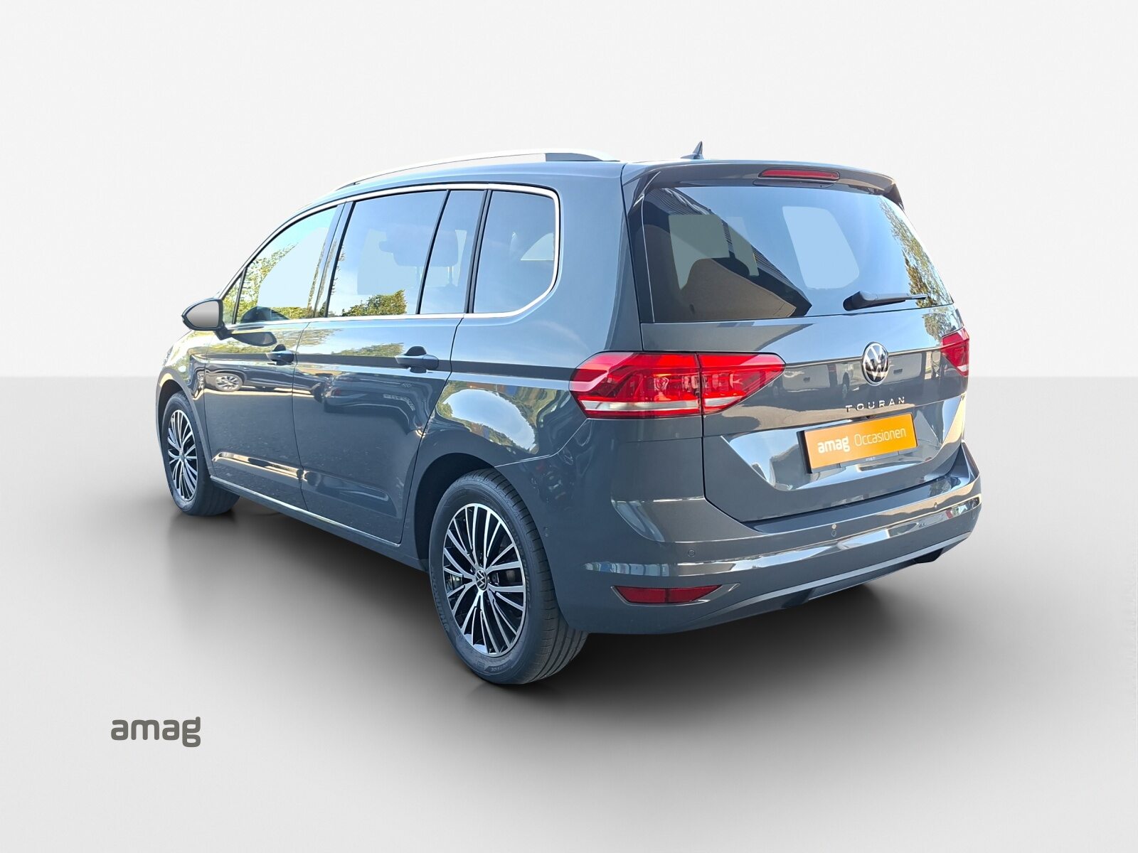VW Touran Highline, Benzin, Occasion / Gebraucht, Automatik - 3