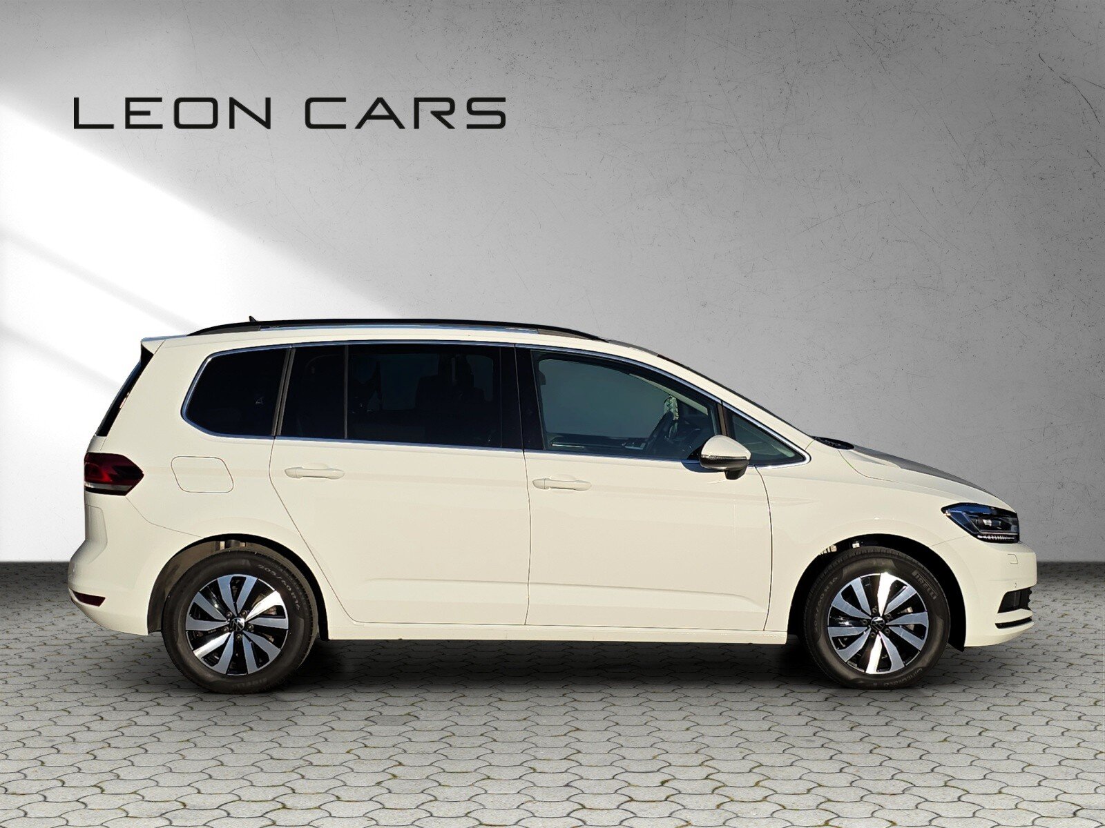 VW Touran 2.0 TDI BlueMotion Technology Comfortline DSG, Diesel, Second hand / Used, Automatic - 4