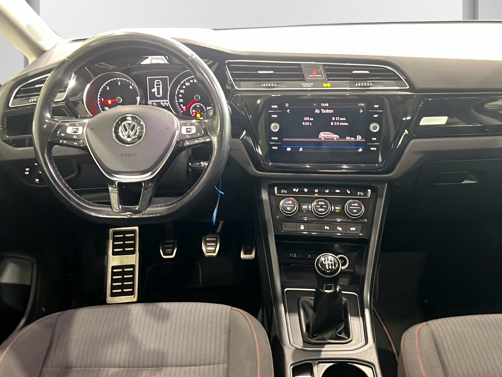VW Touran 1.6 TDI BlueMotion Technology Family**7-Plätzer,Pan, Diesel, Occasion / Utilisé, Manuelle - 7