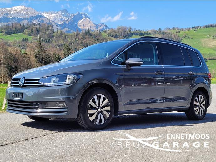 VW Touran 1.5 TSI EVO Comfortline DSG *7-Plätzer mit VW Herst, Benzin, Occasion / Gebraucht, Automatik