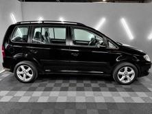 VW Touran 2.0 TDI Trendline, Diesel, Second hand / Used, Manual - 3