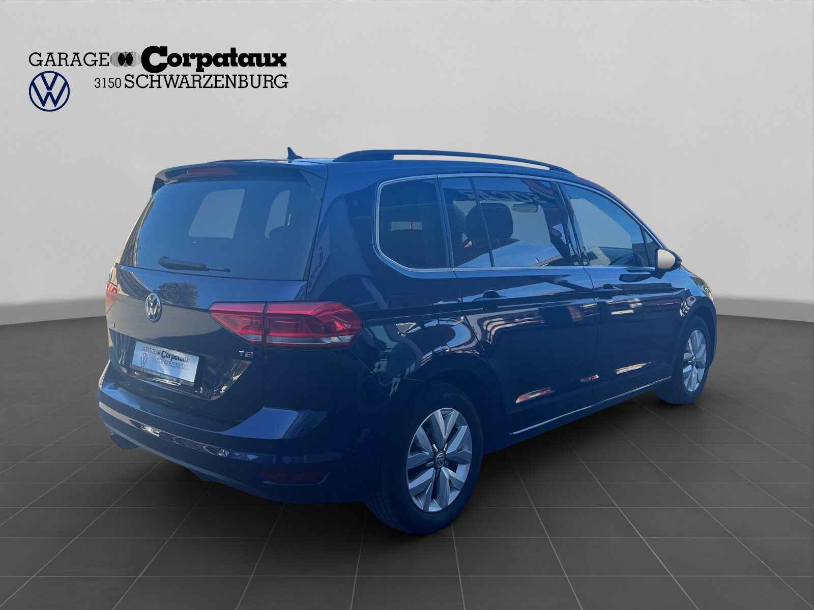 VW Touran NF Comfortline BlueMotion Technology, Benzin, Occasion / Gebraucht, Automatik - 6