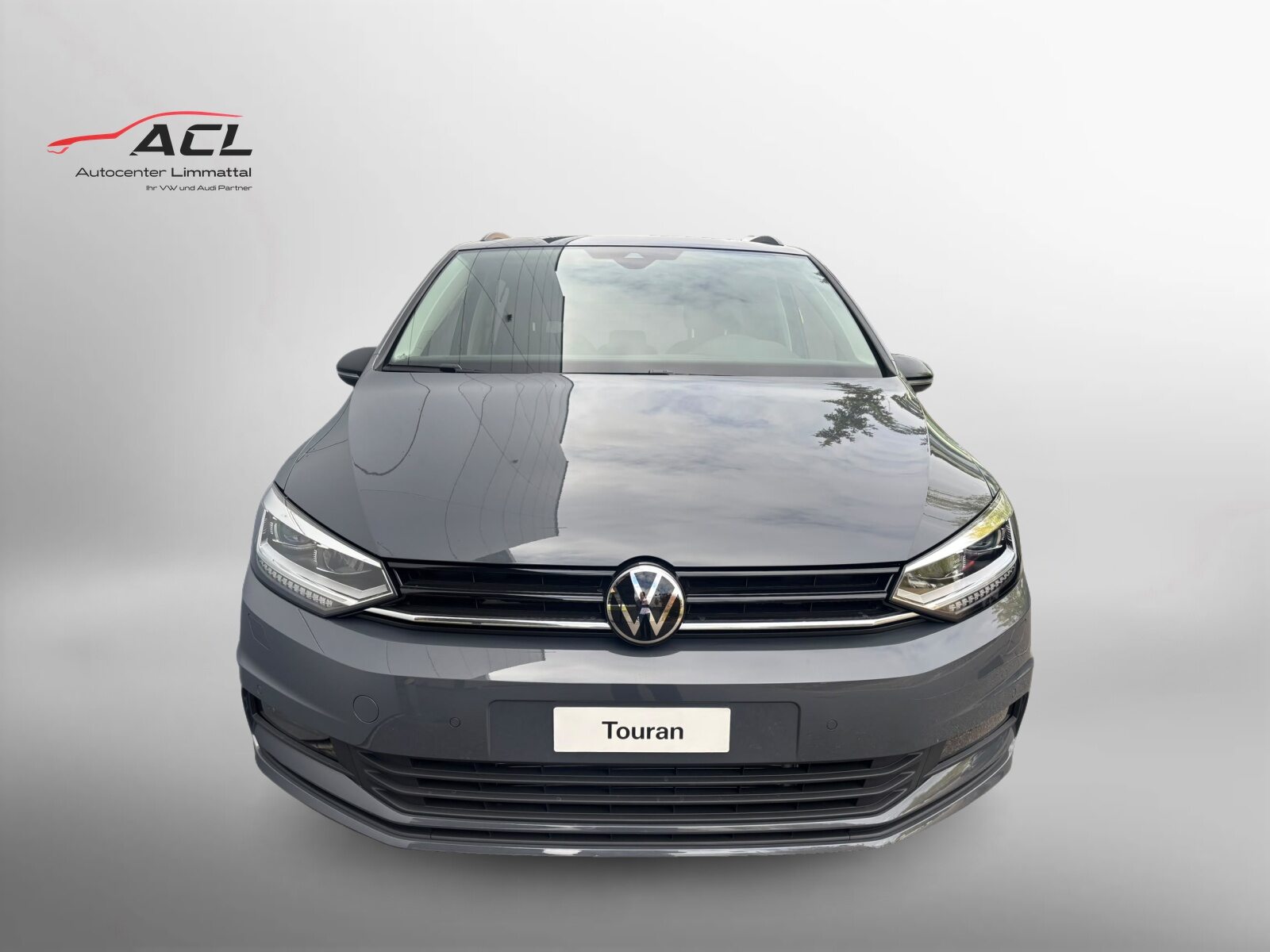 VW Touran Highline UNITED, Benzina, Occasioni / Usate, Automatico - 2
