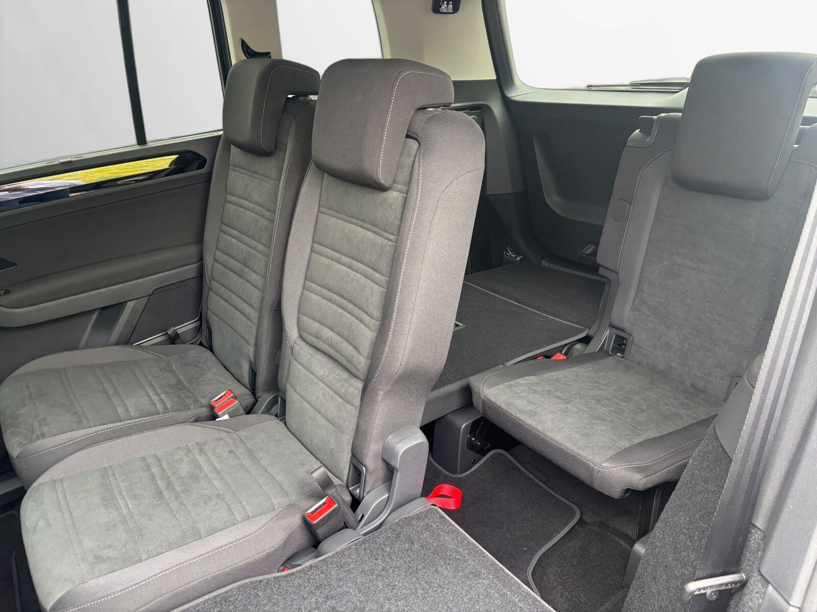 VW Touran Highline UNITED, Benzina, Occasioni / Usate, Automatico - 7