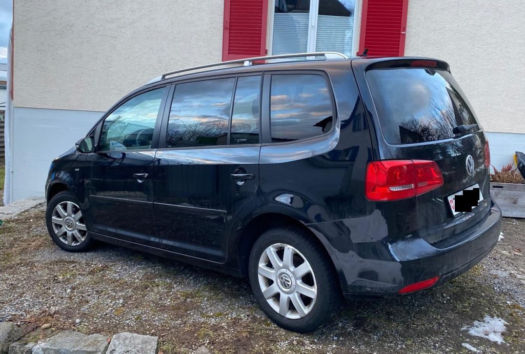 VW TOURAN 1.6 TDI 105 Trendline, Diesel, Occasion / Utilisé, Manuelle - 2