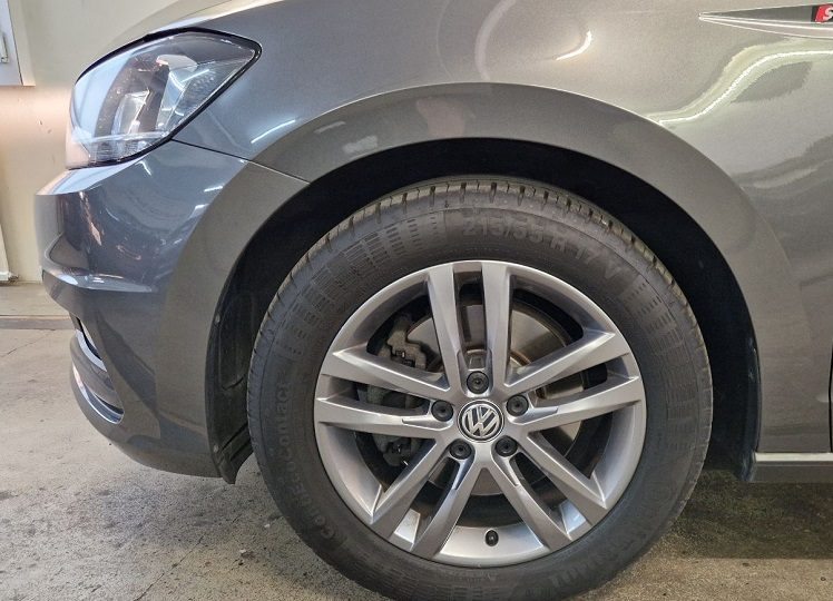 VW TOURAN 1.4 TSI Comfortline DSG 7-Sitze PANORAMADACH, Benzin, Occasion / Gebraucht, Automatik - 6