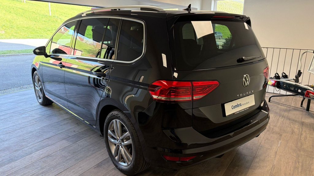 VW Touran 1.5 TSI Highline DSG, Benzin, Occasion / Gebraucht, Automatik - 3