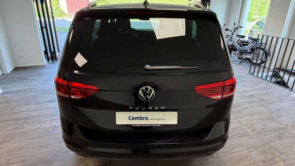 VW Touran 1.5 TSI Highline DSG, Benzin, Occasion / Gebraucht, Automatik - 7