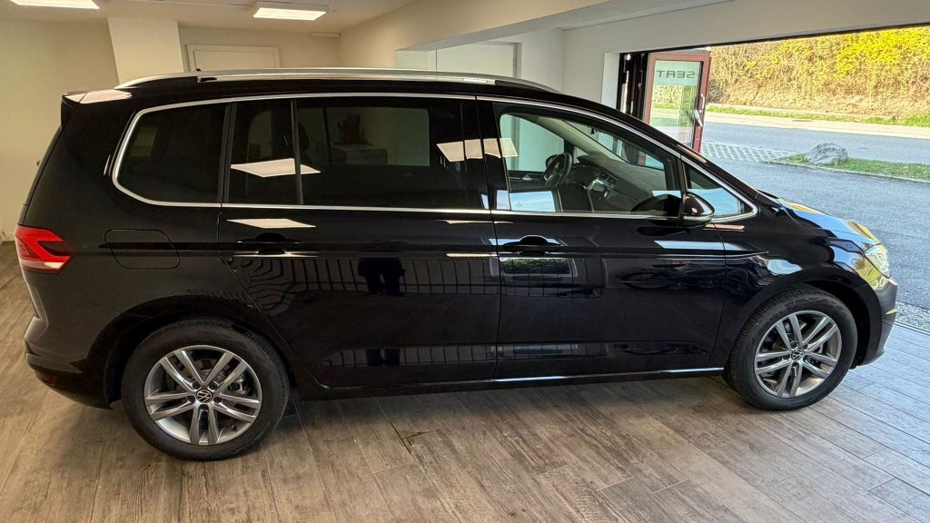 VW Touran 1.5 TSI Highline DSG, Benzin, Occasion / Gebraucht, Automatik - 4