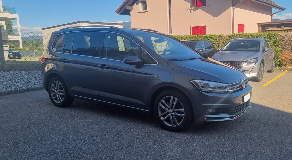 VW TOURAN 2.0 TDI DSG Highline DSG, Diesel, Second hand / Used, Automatic - 3