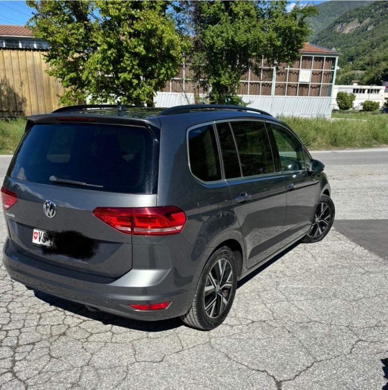 VW TOURAN 1.5 TSI Comfortline DSG, Petrol, Second hand / Used, Automatic - 2