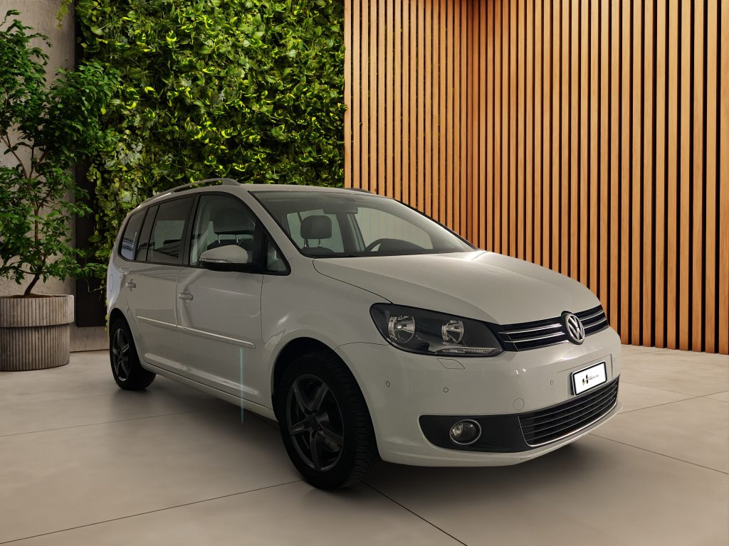 VW TOURAN 1.4 TSI 140 Highline DSG / 7 Plätze, Essence, Occasion / Utilisé, Automatique - 7