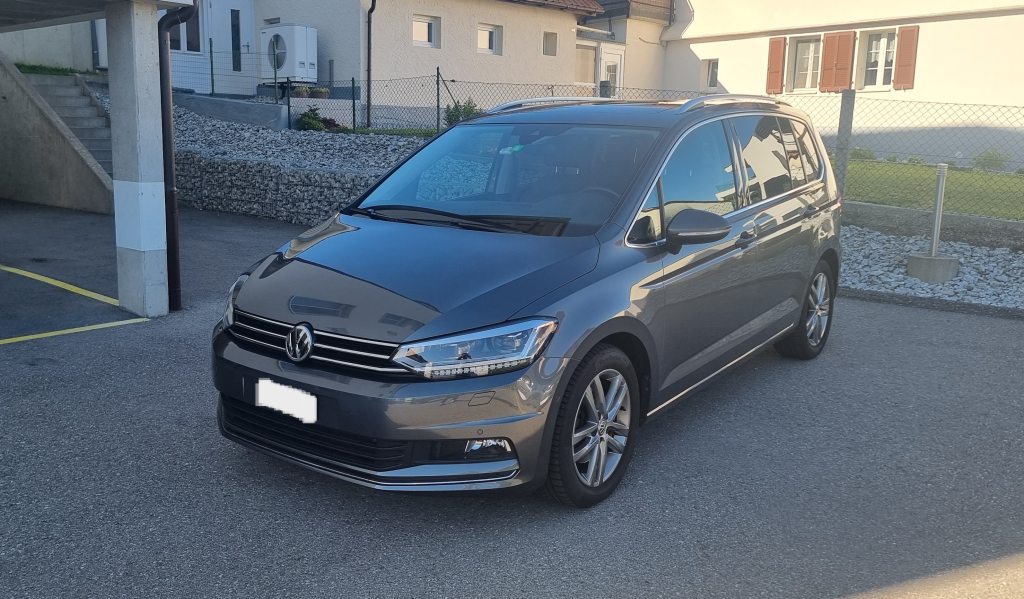 VW TOURAN 2.0 TDI DSG Highline DSG, Diesel, Second hand / Used, Automatic - 2