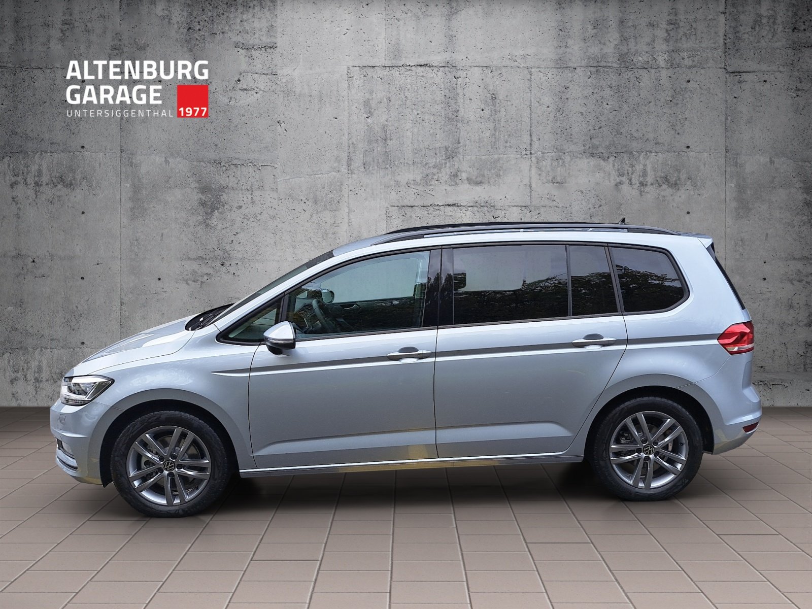 VW Touran 1.5 TSI Comfortline DSG, Benzin, Vorführwagen, Automatik - 2