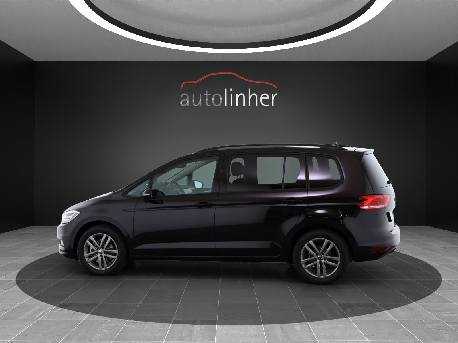 VW Touran 1.5 TSI EVO Comfortline DSG, Benzin, Vorführwagen, Automatik - 2
