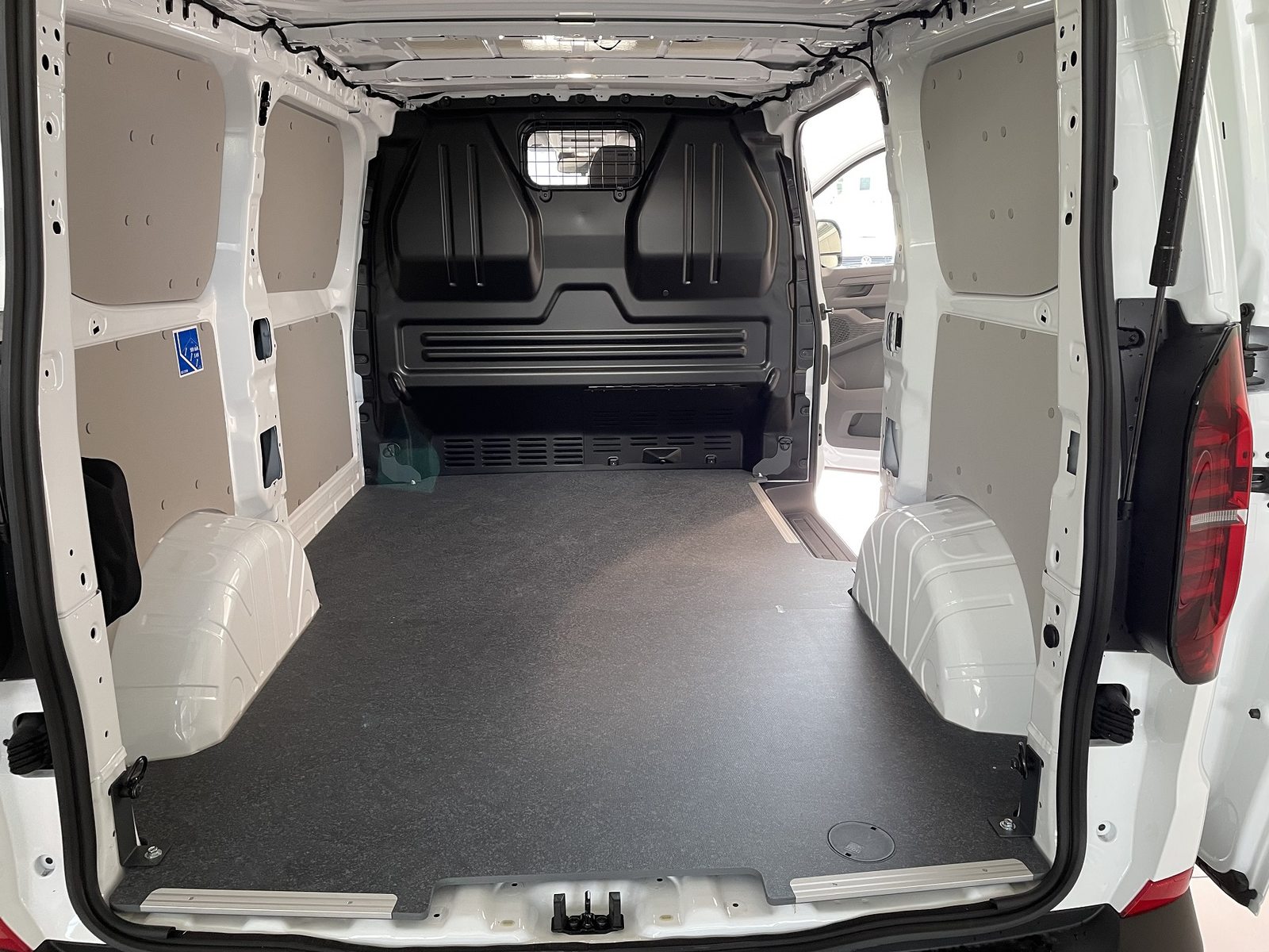VW Transporter Kastenwagen RS 3100mm, Diesel, New car, Manual - 7