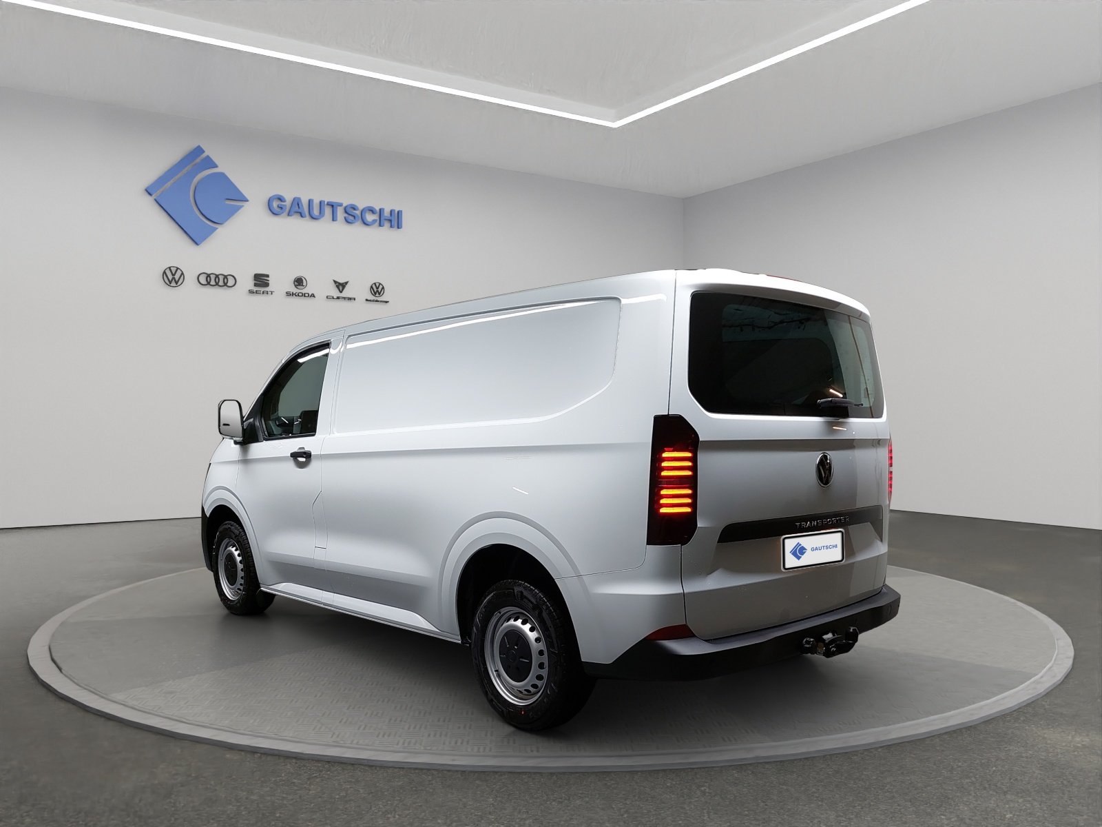 VW Transporter 2.0 TDI Automat, Diesel, New car, Automatic - 3