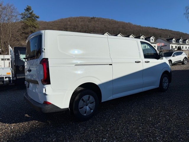 VW Transporter Kombi 2.0 TDI Lang Automat, Diesel, New car, Automatic - 3