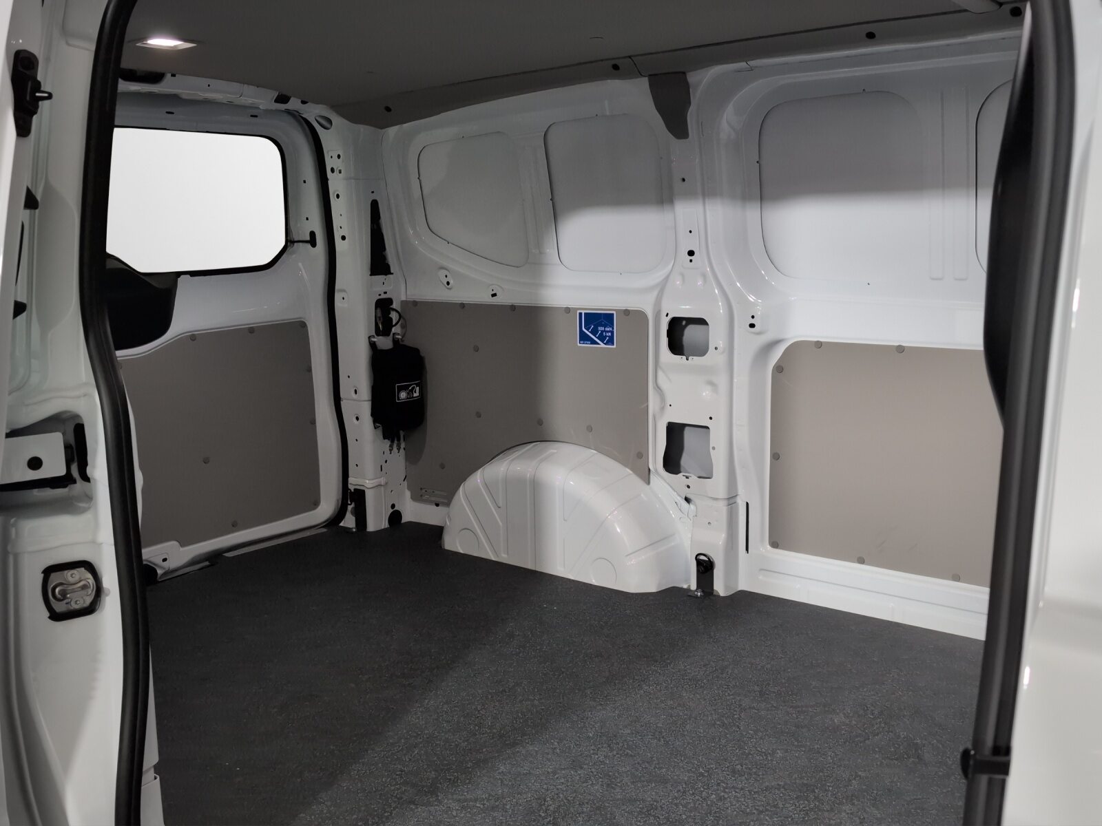 VW Transporter Kastenwagen RS 3100mm, Hybride Integrale Benzina/Elettrica, Auto nuove, Automatico - 7