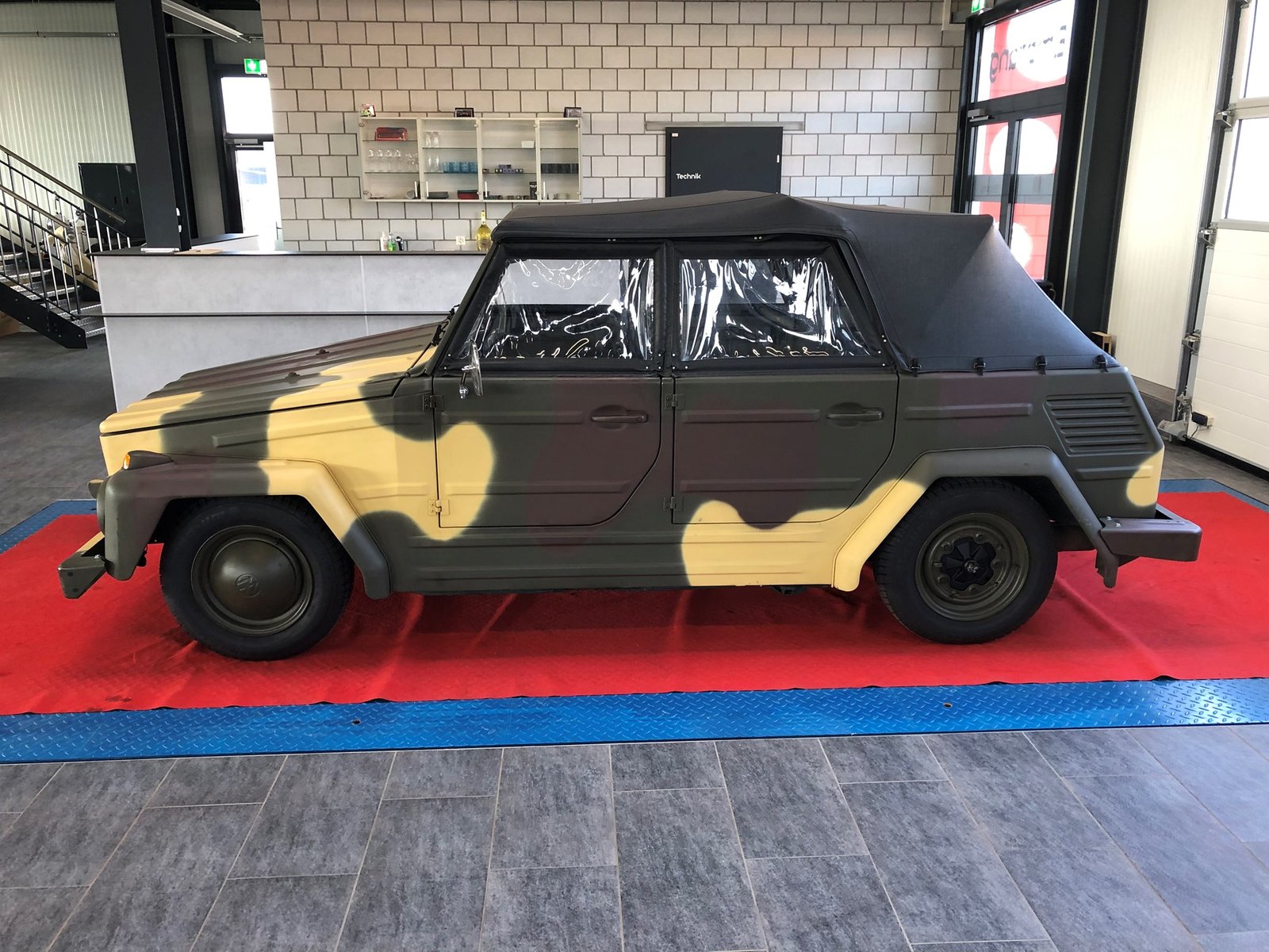 VW TYP 181 Kübelwagen, Essence, Voiture de collection, Manuelle - 5